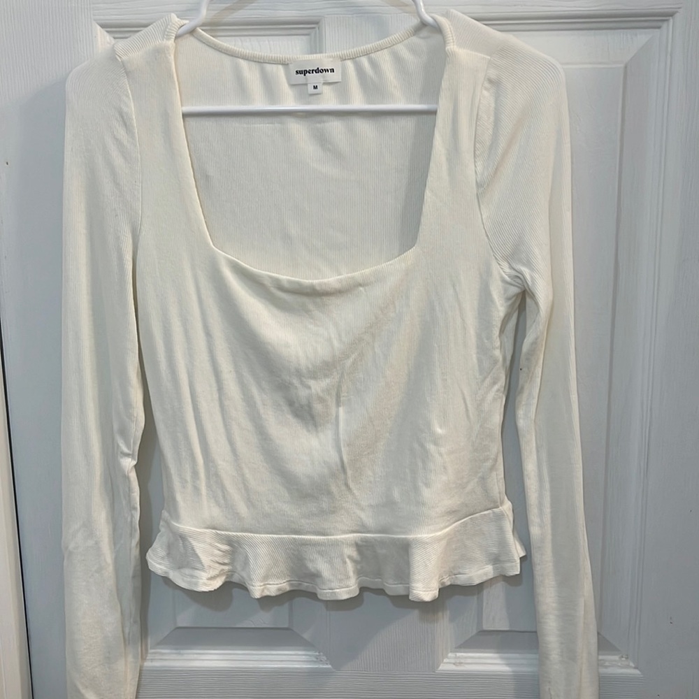 Superdown fitted ruffle tee
